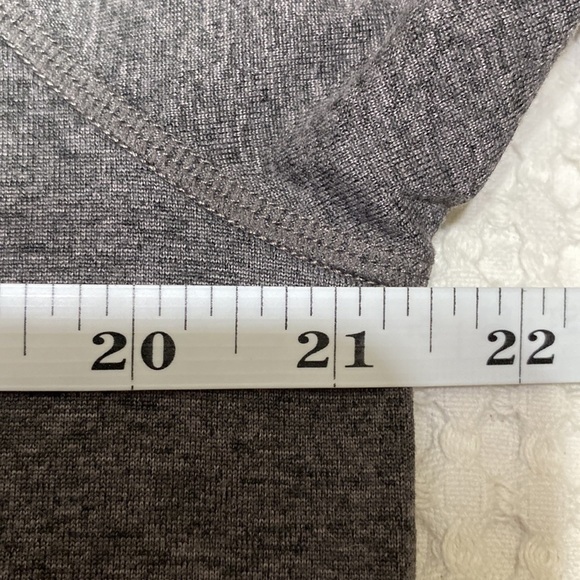 Under Armour T-shirt Iowa Hawkeyes Outback Bowl 2017 Graphic Loose Fit Medium - Picture 6 of 7